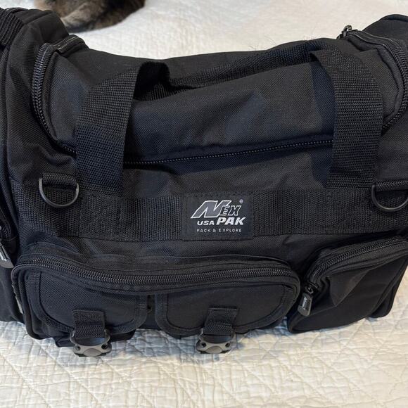 NEX USA PAK Pack & Explore Duffle Bag Black SzOS Travel Carry-On Sporty Vacation - Picture 3 of 9